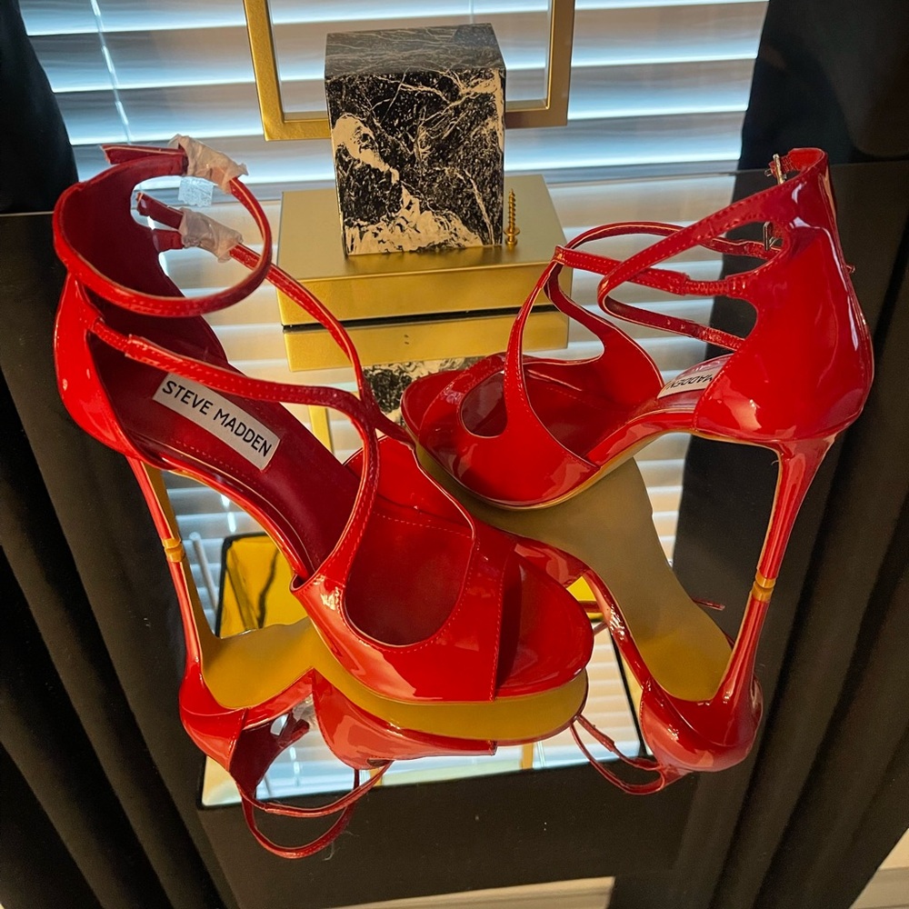 Steve Madden Ace Patent Stiletto Heels